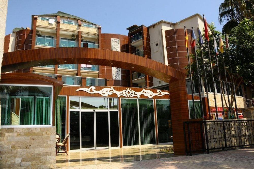 Club Tess Hotel Konaklı Exterior foto