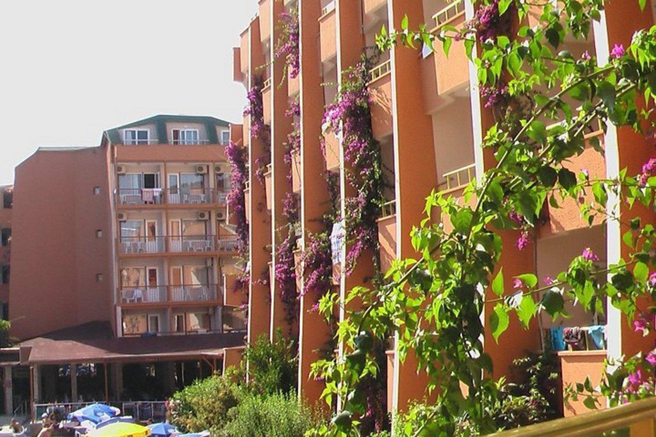Club Tess Hotel Konaklı Exterior foto