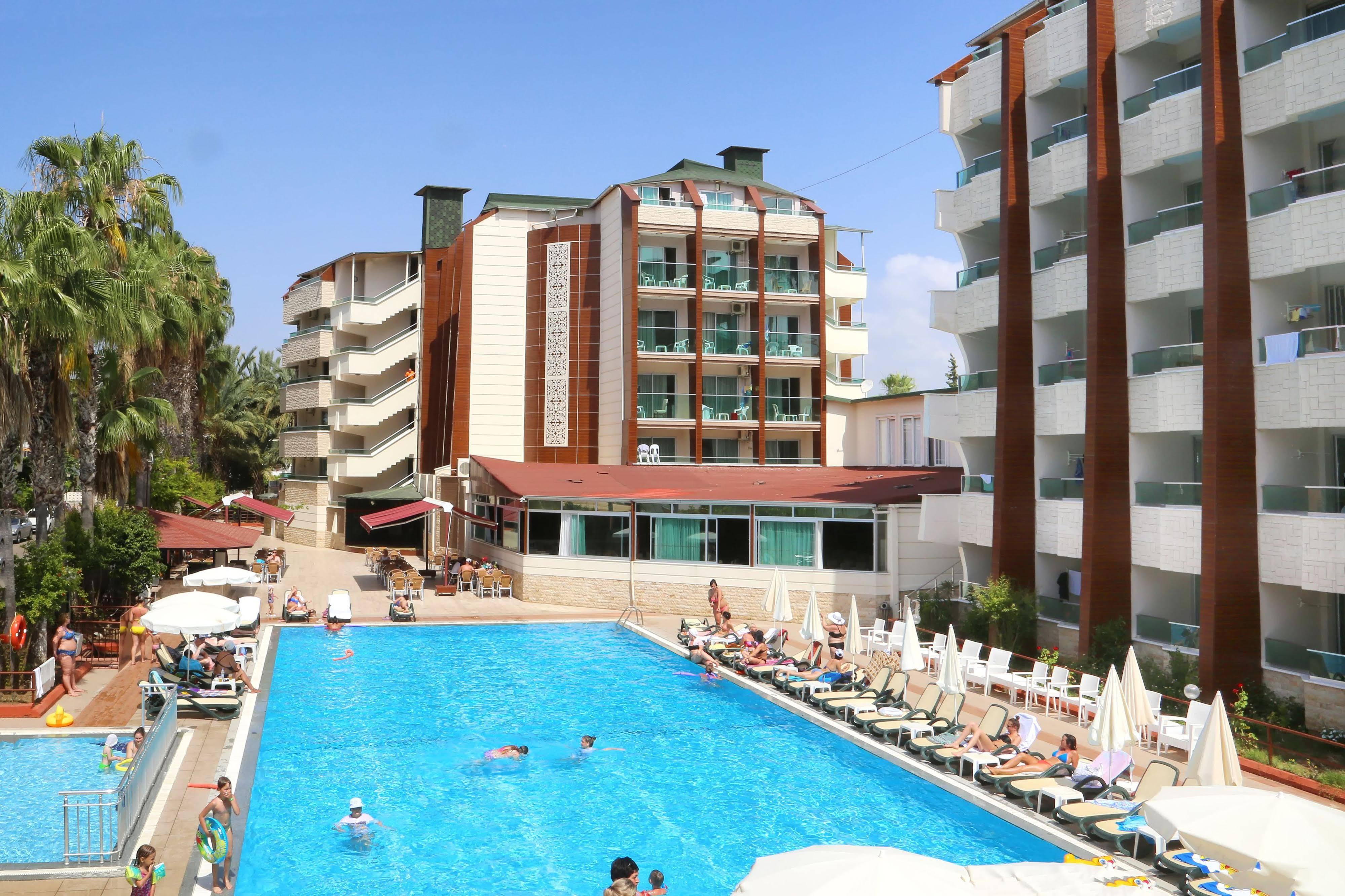 Club Tess Hotel Konaklı Exterior foto